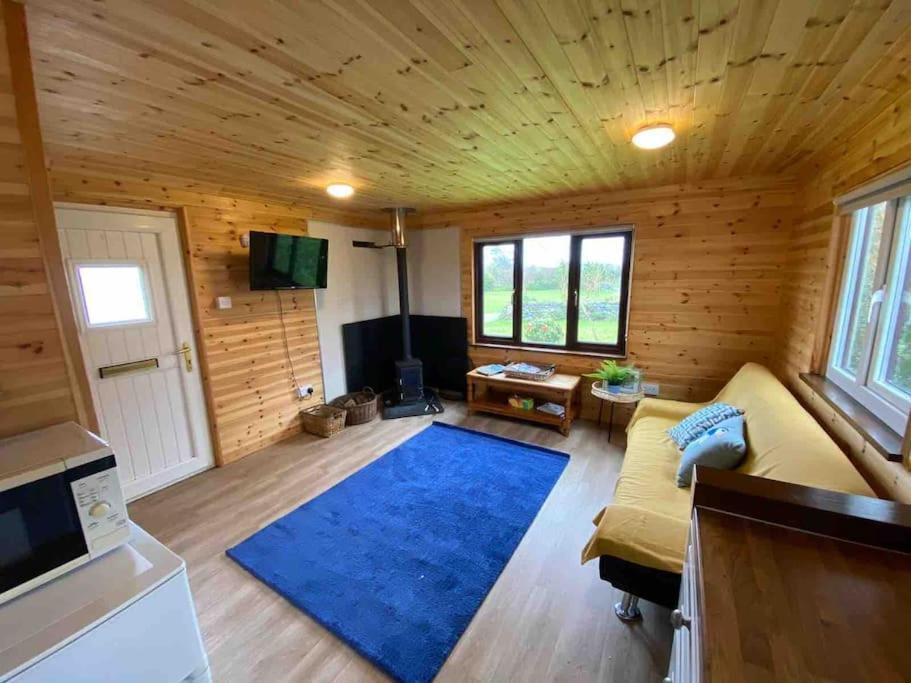Idyllic Cornish Retreat At Puffin Lodge Helston Exterior foto